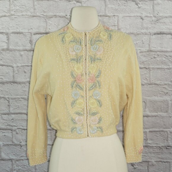 Vintage 40s Lambswool Angora Hand Beaded Cardigan Sweater - Picture 2 of 9